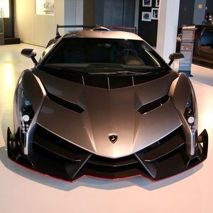 Meet your Posher, Lee